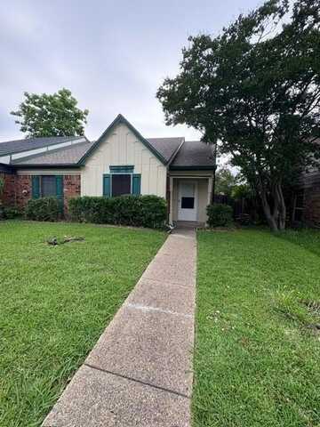 815 VERSAILLES Drive, Mesquite, TX 75149