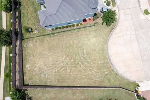 2102 Hogan Drive, Irving, TX 75038