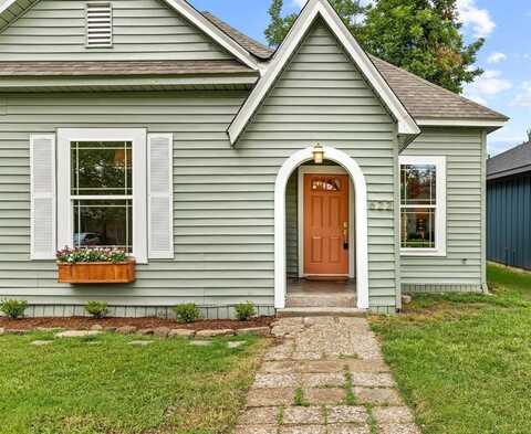 622 W Owing Street, Denison, TX 75020