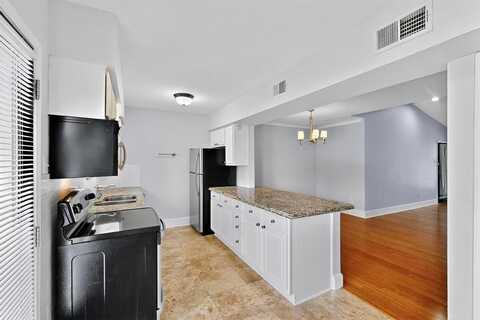 7736 Meadow Road, Dallas, TX 75230