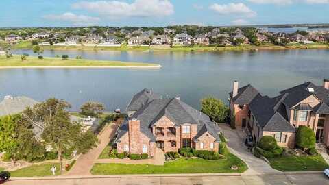 30 Remington Drive W, Highland Village, TX 75077