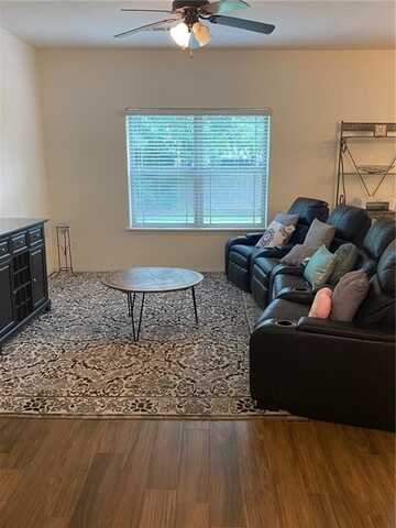 1299 N Sicily LN, Fayetteville, AR 72704