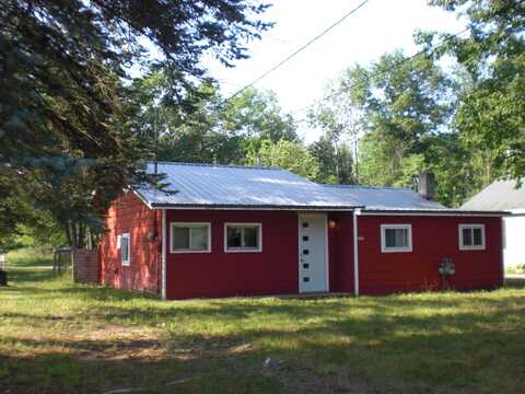 557 Davis Street, Lake, MI 48632