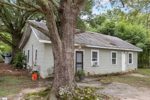 103 N Bell Street, Clinton, SC 29325