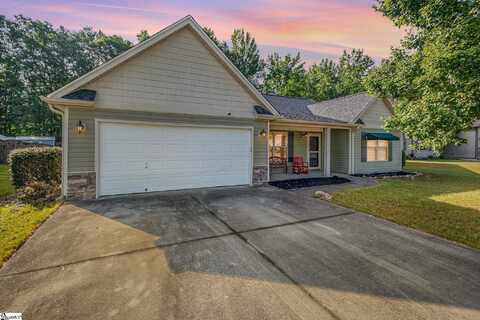 113 Queensland Court, Fountain Inn, SC 29644