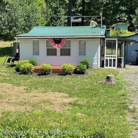 5082 Parklane Drive, Harrison, MI 48625