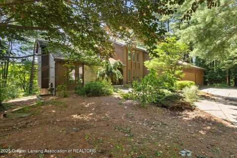 2575 Capeside Drive, Okemos, MI 48864