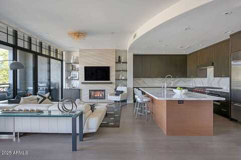 8 BILTMORE Estate, Phoenix, AZ 85016