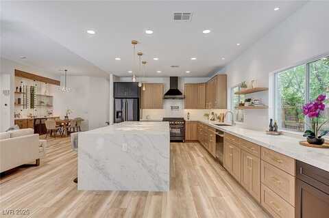 85 Alerion Street, Las Vegas, NV 89138