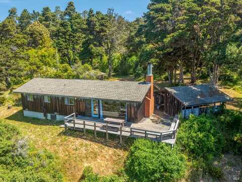 16920 Ocean Drive, Fort Bragg, CA 95437