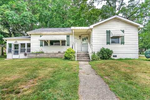 607 S Kouts Street, Kouts, IN 46347