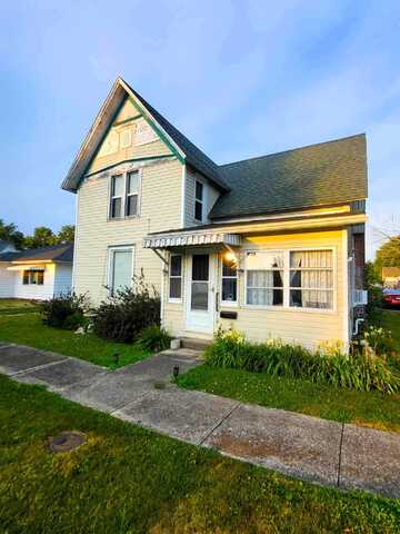 325 N Jefferson Street, Brook, IN 47922