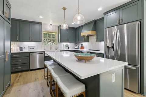 105 Woodland Drive, Highland Village, TX 75077