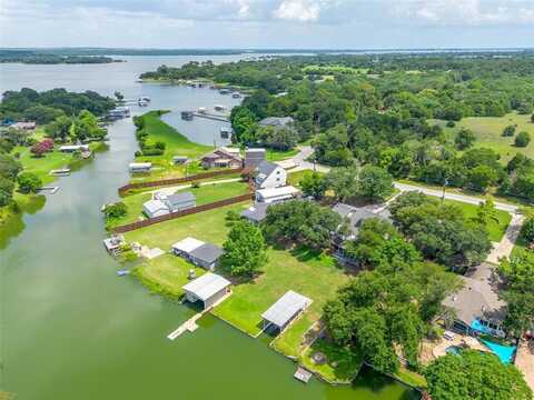 11972 Younger Court, Azle, TX 76020