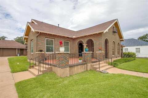2201 NW 4th Avenue, Mineral Wells, TX 76067