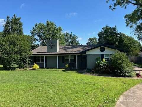 615 E Fairview Street, Blossom, TX 75416