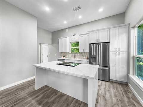 609 North Avenue, Whitesboro, TX 76273