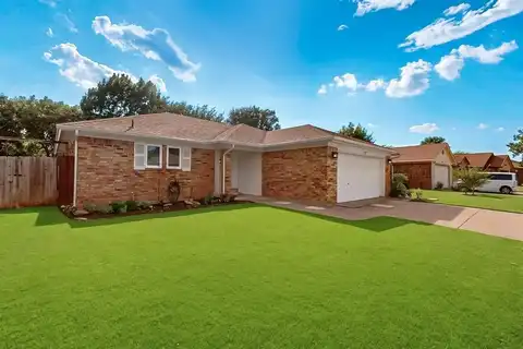 6617 Whitley Road, Watauga, TX 76148