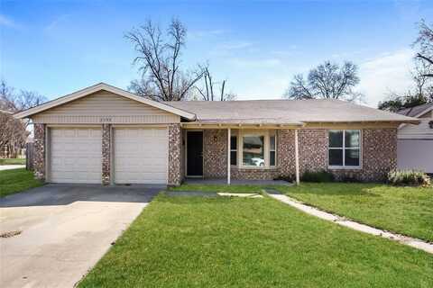 2132 David Drive, Fort Worth, TX 76111