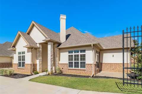 8821 Creek Run Road, Fort Worth, TX 76120