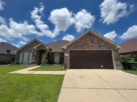 6018 Vancil Drive, Arlington, TX 76018