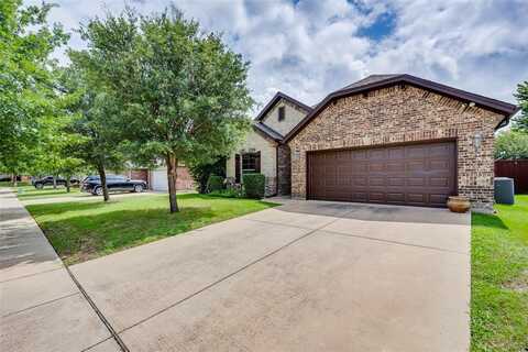 944 Virginia Lane, Saginaw, TX 76179
