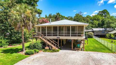 10231 Bayou Circle, Fairhope, AL 36532