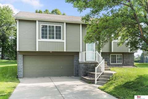 1016 Timberline Drive, Papillion, NE 68046