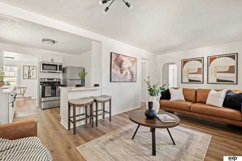 6112 Charles Street, Omaha, NE 68132