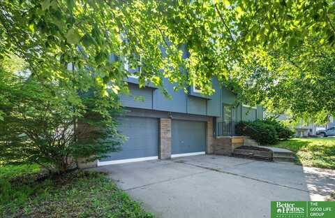 2325 Hogantown Drive, Bellevue, NE 68123