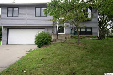 1520 N Gate Circle, Lincoln, NE 68521