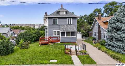 3224 S 32nd Avenue, Omaha, NE 68105