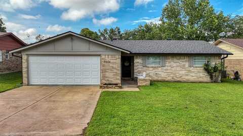 3201 NE 10th Street, Mineral Wells, TX 76067