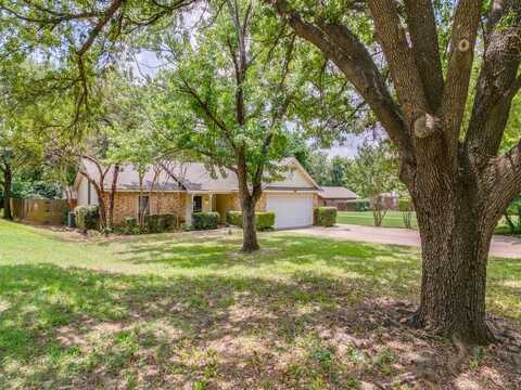 109 E Redbud Drive, Hurst, TX 76053