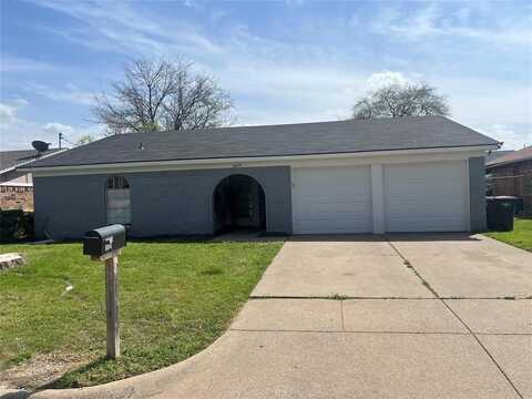 5604 Burton Avenue, Fort Worth, TX 76119