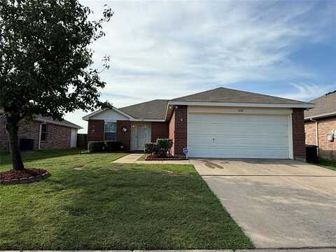 1452 Castle Ridge Road, Fort Worth, TX 76140