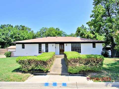 1021 S Murray Street, McKinney, TX 75069