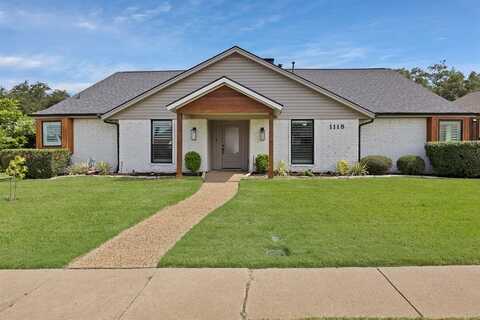 1118 Wiltshire Drive, Carrollton, TX 75007