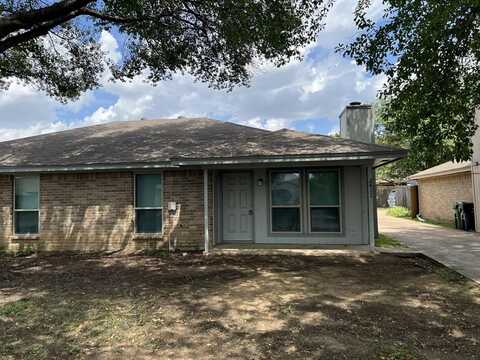 2411 Indigo Lane, Arlington, TX 76015