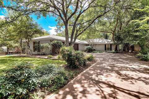 4900 Woodland Park Boulevard, Arlington, TX 76013