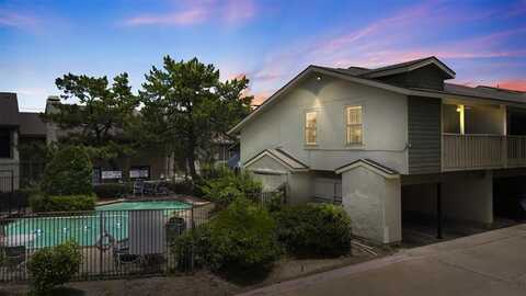 9613 Walnut Street, Dallas, TX 75243