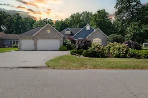 24029 South Shore Drive, Edwardsburg, MI 49112