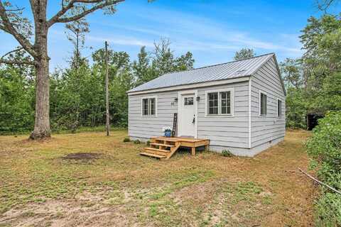 42 E Parkdale Drive, Idlewild, MI 49642