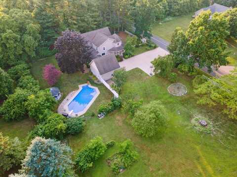 6512 Rs Avenue E, Scotts, MI 49088