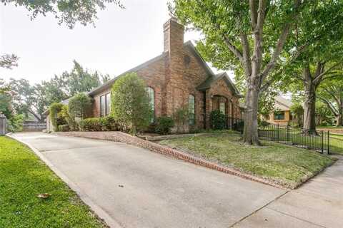 3208 Channing Lane, Bedford, TX 76021