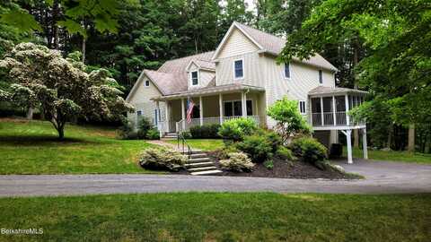 257 Mountain Rd, Lenox, MA 01240