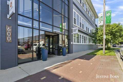 600 7th Street NW, Grand Rapids, MI 49504