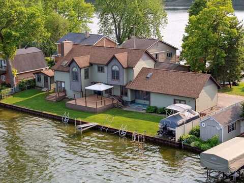 1176 Lakeside Drive, Howell, MI 48843