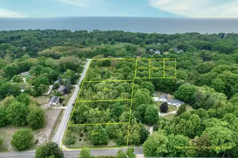 13th Ave, South Haven, MI 49090