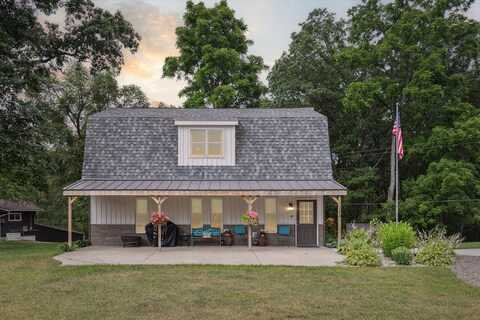 11393 Podunk Avenue NE, Greenville, MI 48838